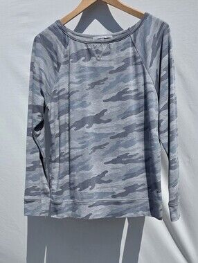 Lemon Tart Size M Gray Blue Camo Long Sleeve Pullover